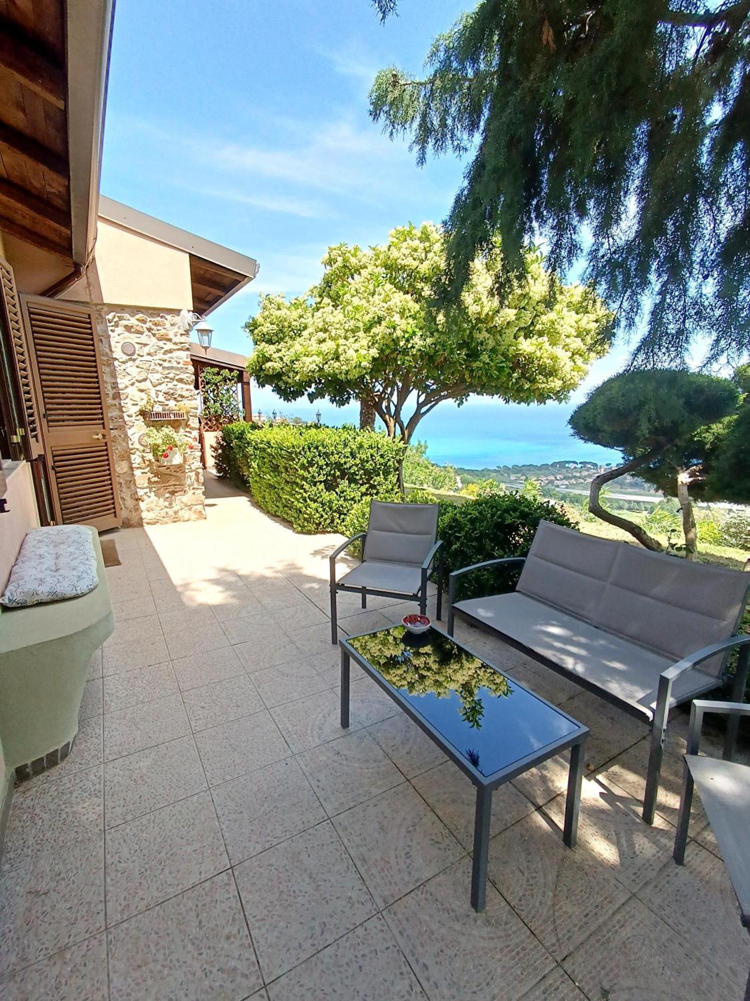 La Casa Di Matilde Bed & Breakfast Gioiosa Marea Exterior photo